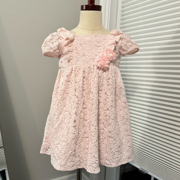 Laura Ashley of London | Pale Pink Short Sleeved Lace Toddler Dress | 3T - Picture 1 of 9